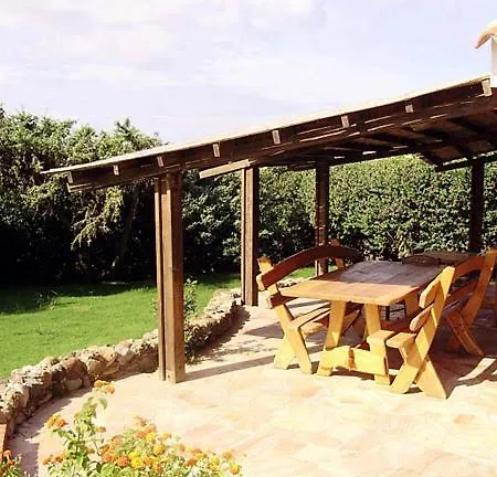 Sleeps 4 Pool Air Con Wifi *